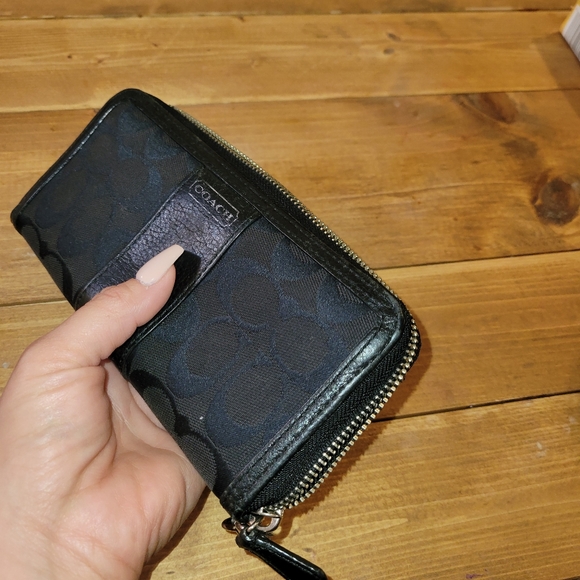 Authentic Coach Wristlet Wallet - Picture 8 of 11